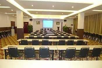 Zhengzhou Youna Hotel Huaihe Road Екстер'єр фото