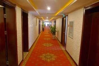 Zhengzhou Youna Hotel Huaihe Road Екстер'єр фото